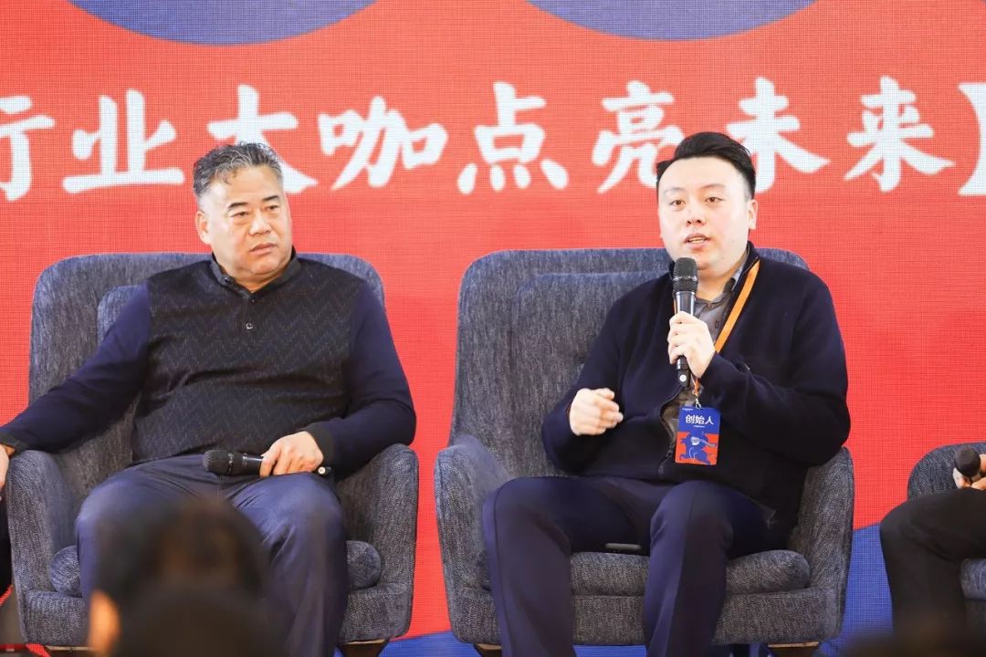 阿喆米线创始人王冠喆图片