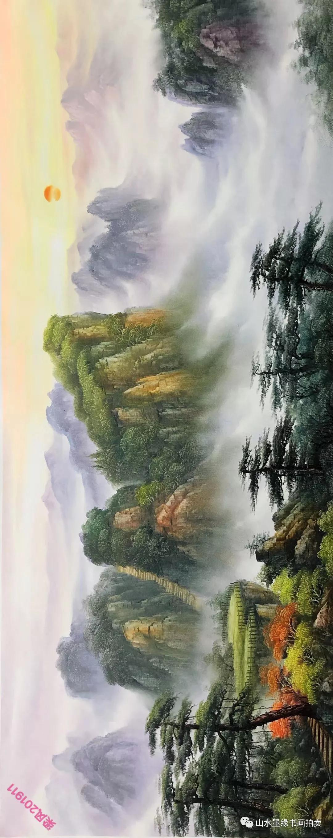 研习东北刀画精髓,创作晨云系列作品,以热爱山河,保护环境为主题.