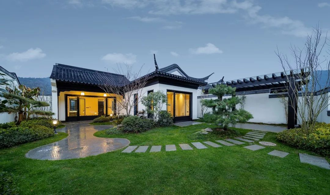 小镇时事镇长亲任客服工地随约随看蓝城小镇的交付都进化成这样了