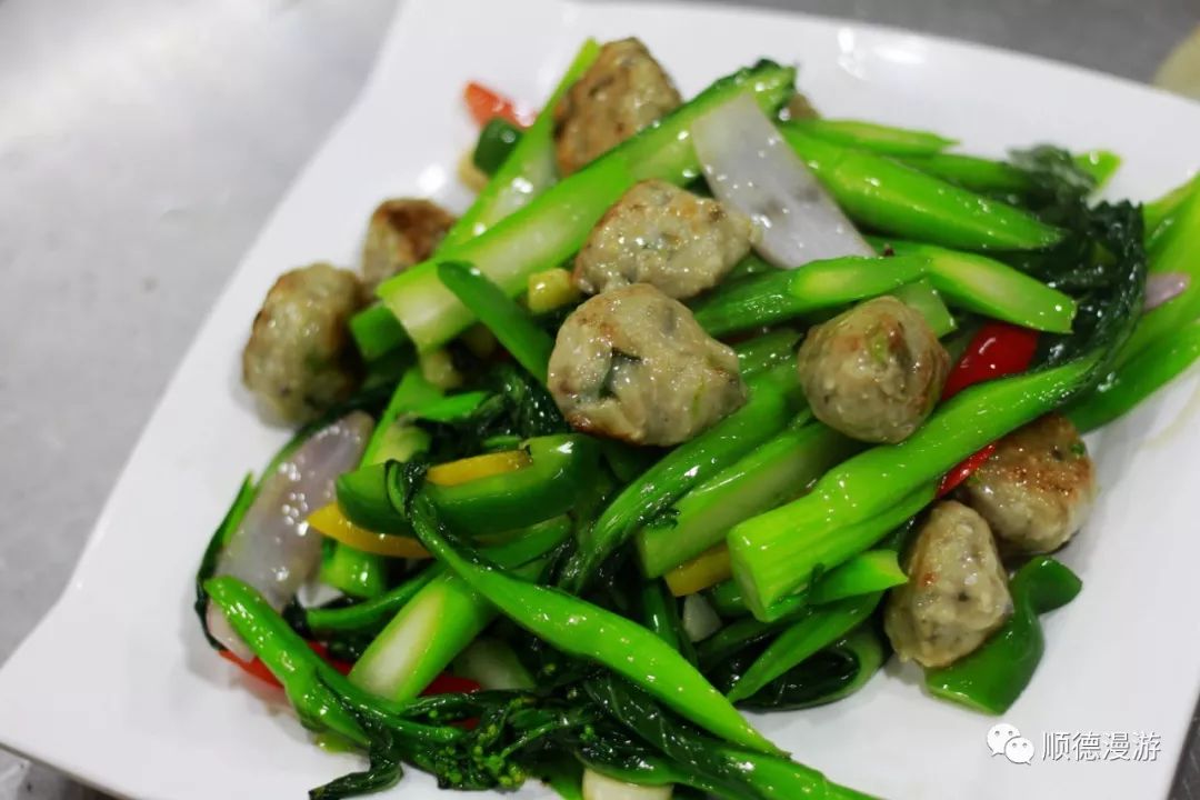 勒流新公舍菜心炒鲮鱼球