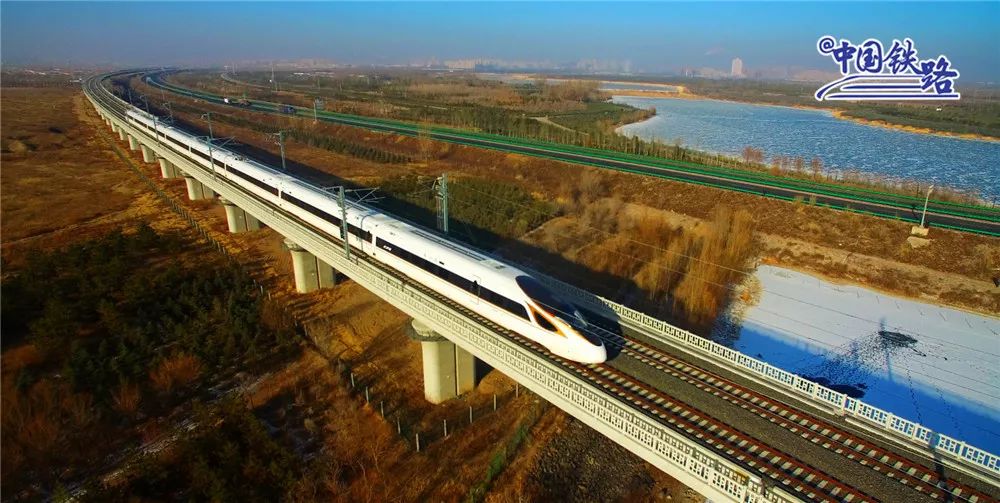 呼和浩特到北京高铁试运行 ,记者带你体验中国