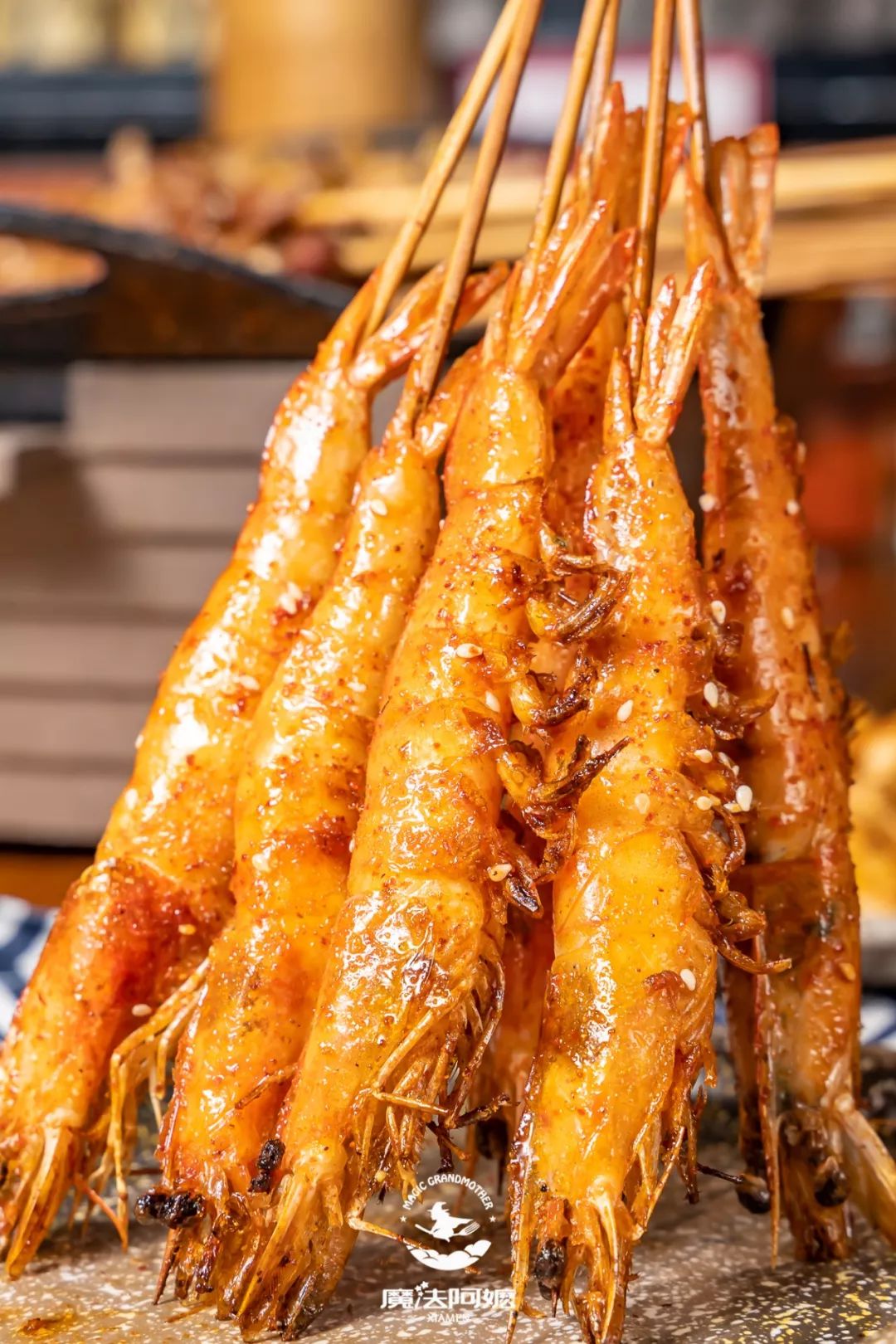 专业的600℃果木碳烤,持续点燃冬夜!