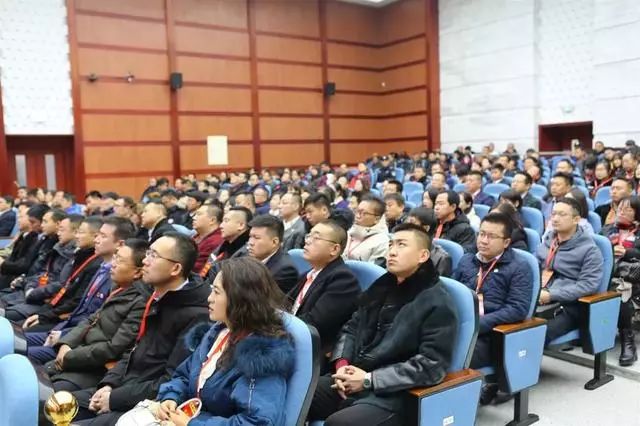 2019年12月4日,呼和浩特市回民区人民法院公开开庭审理此案,参加旁听