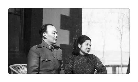 蒋介石第一爱将,为了娶戴笠的情人为妻,苦等了7年_胡宗南