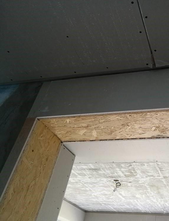 相邻2个门洞一高一低相差10公分别砸了把门套装到顶好看