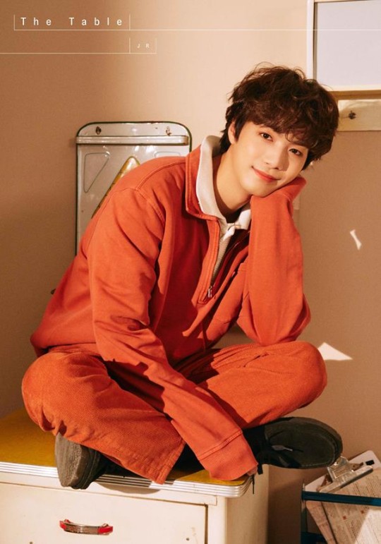 [星闻]"温暖善行"nuest金钟炫为母校捐赠2000万韩元!