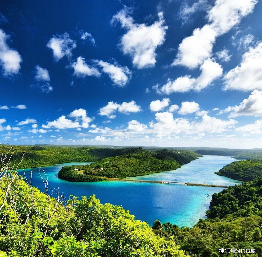 1/ 12 汤加的瓦瓦乌群岛景色 汤加的瓦瓦乌群岛景色 汤加的瓦瓦乌群岛