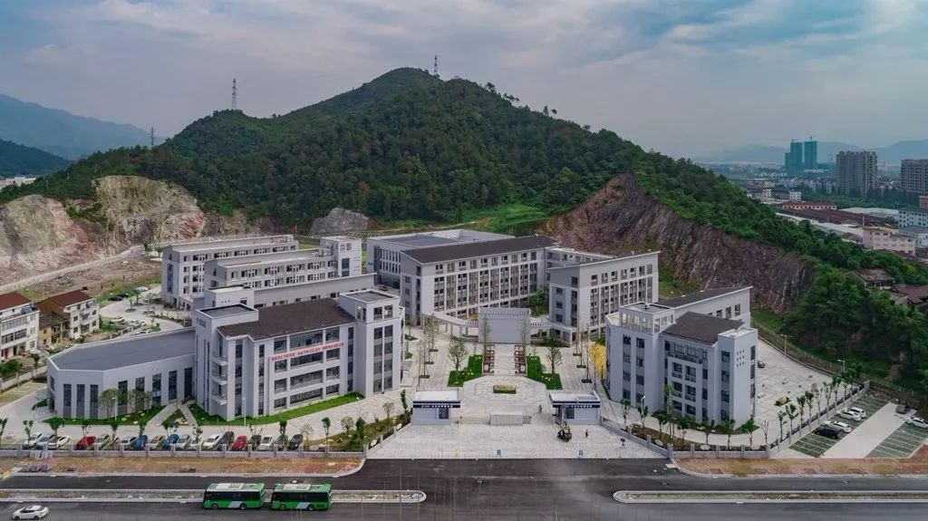 大洋中学大田小学北校区新建工程:该项目为临海市级重点项目,位于临海