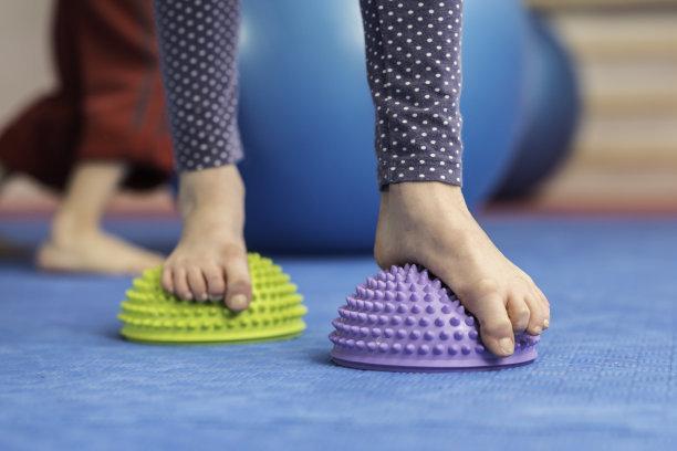 宝宝是扁平足,有办法治吗?宝爸宝妈看过来