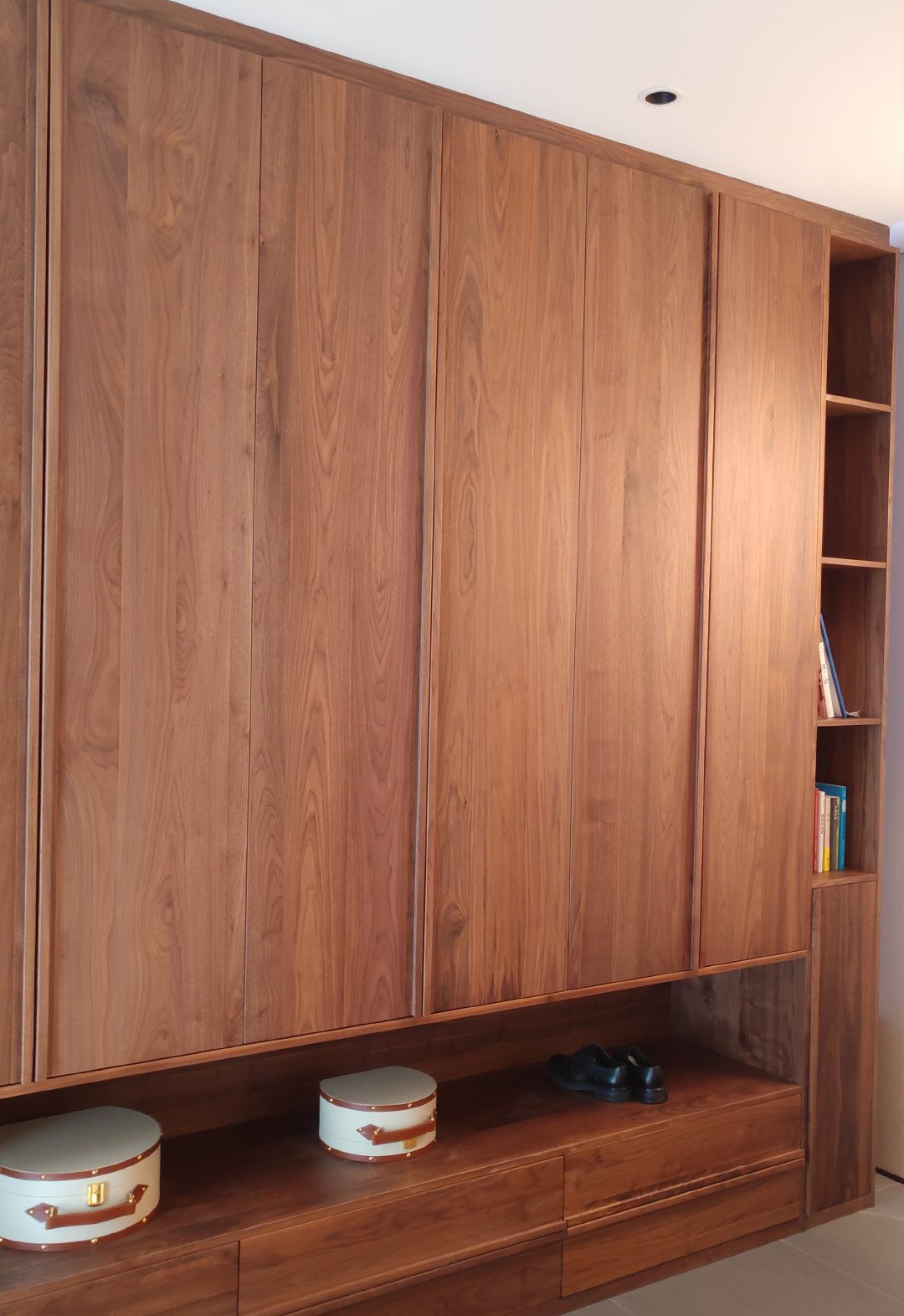 欧诗露木蜡油发现生活中看不见的危害 让孩子远离有毒物质