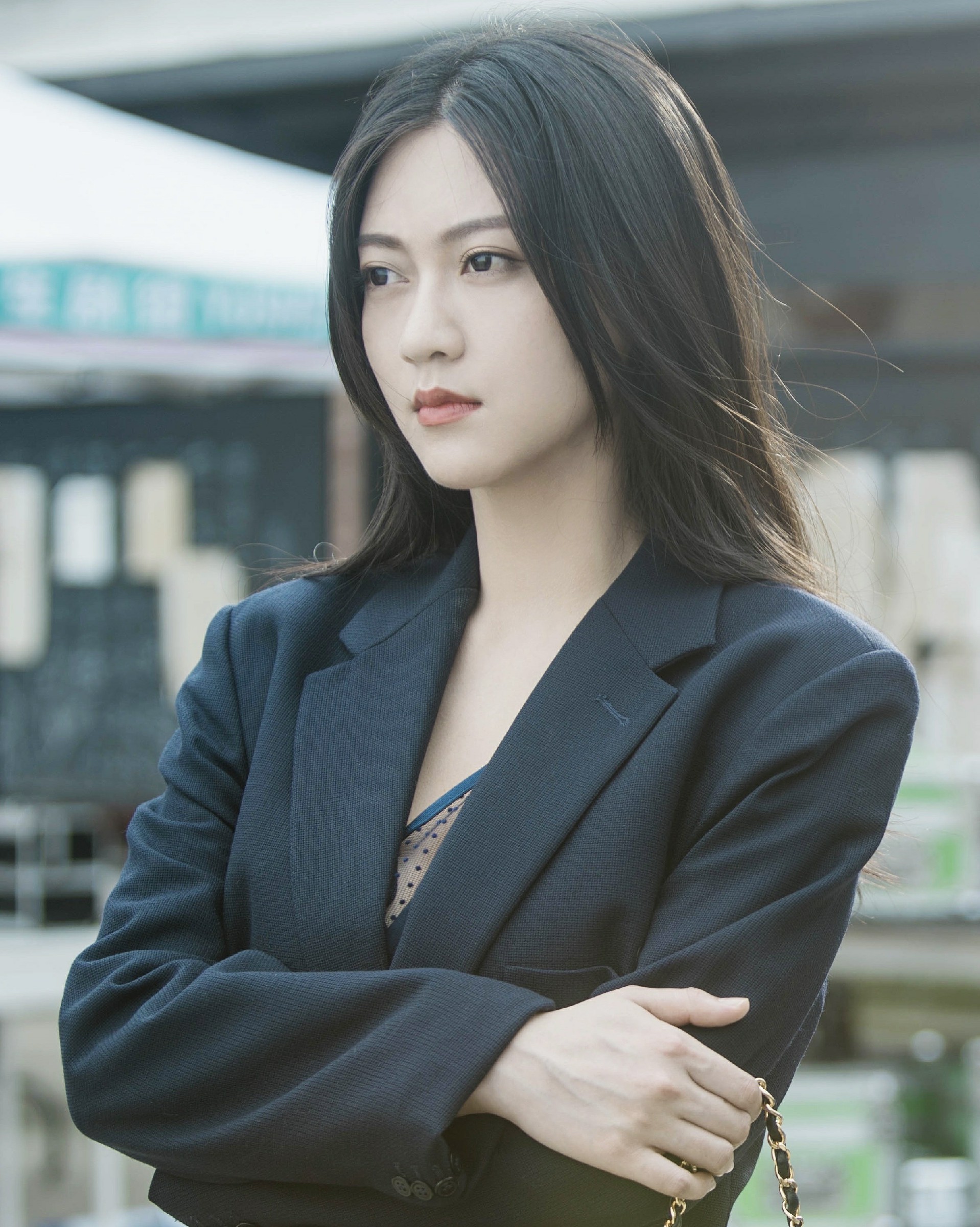 《拜托,请你爱我》开播 逯子饰金牌经纪人惊艳上线