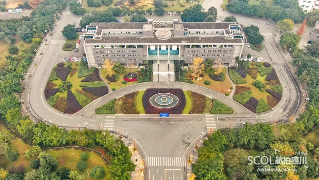 西华大学你为啥子这么美