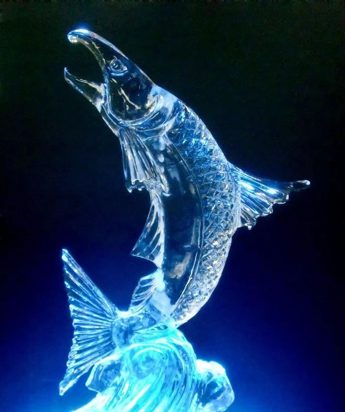 因为比赛落败赴日学艺他从二流厨子逆袭成为冰雕师世界第二