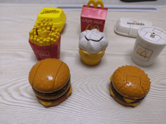 你压箱底的麦当劳玩具,或许值大钱了