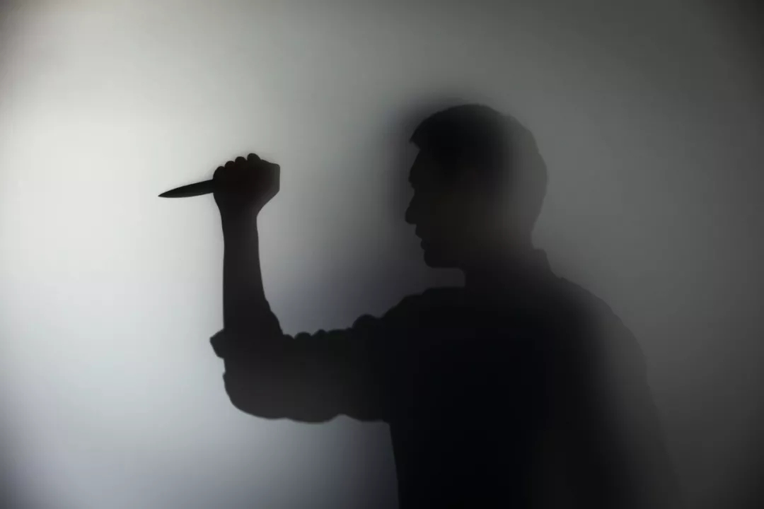 一把钥匙引发出租屋"谜"案._张冬