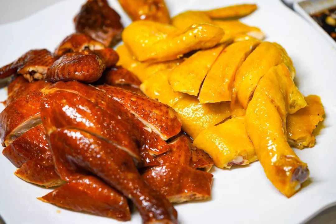 重庆森林里卖给金城武凤梨罐头的人,竟然在天津开了那