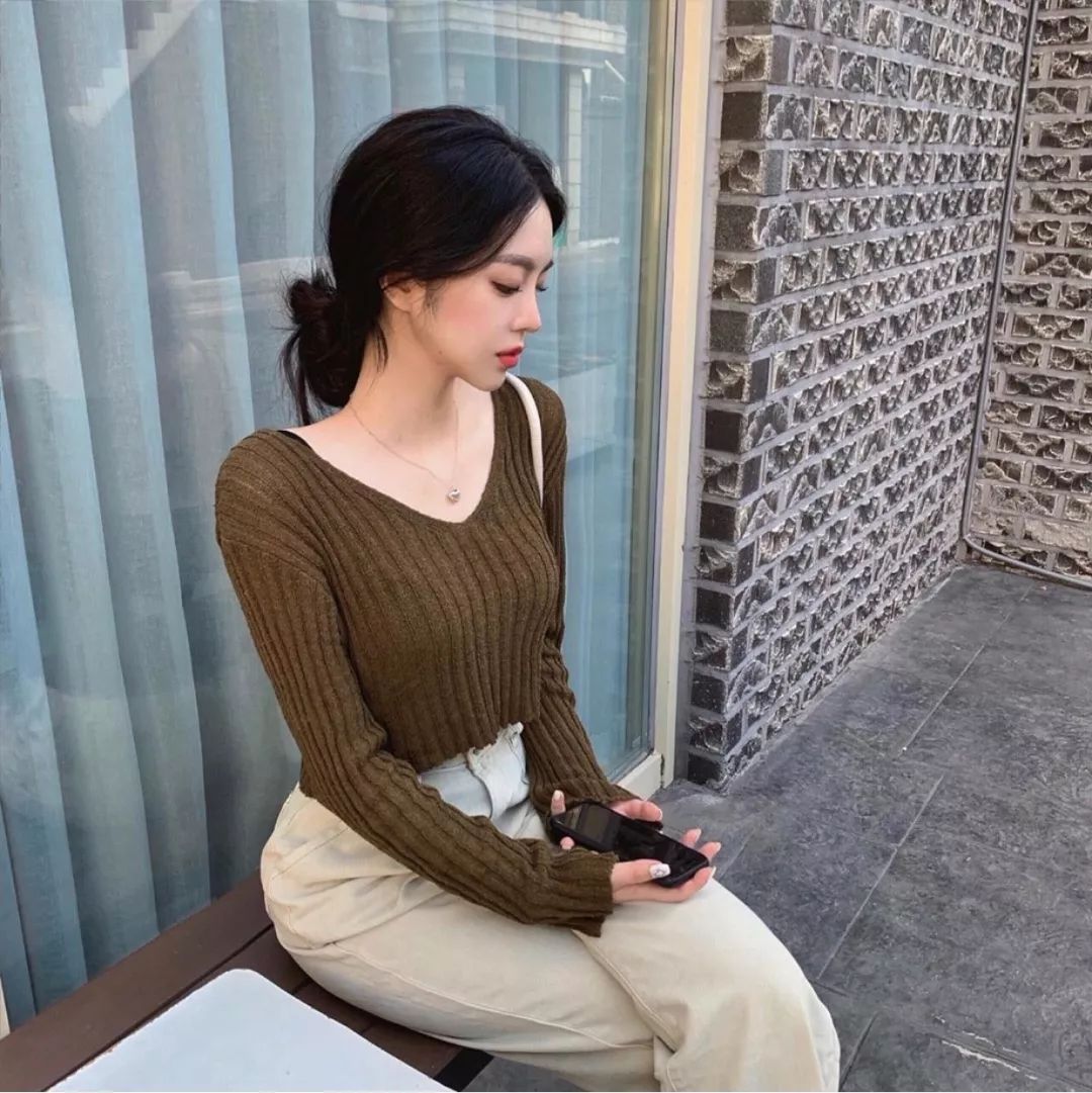 微胖女生怎么穿搭才好看冬季藏肉指南