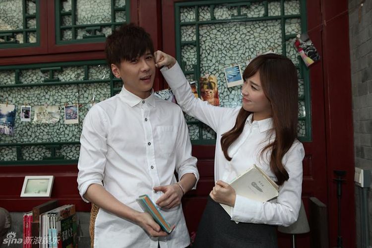 时隔12年33岁的蓝菲琳与31岁的石延枫再聚首至今都单身