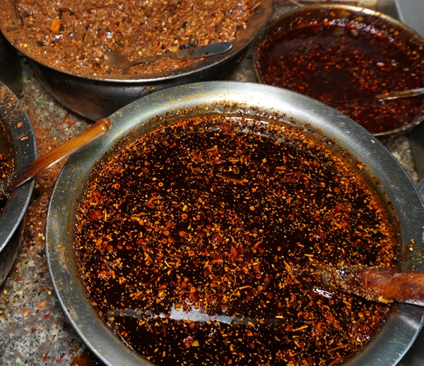 绥阳小吃店：一方一隅，风味百态