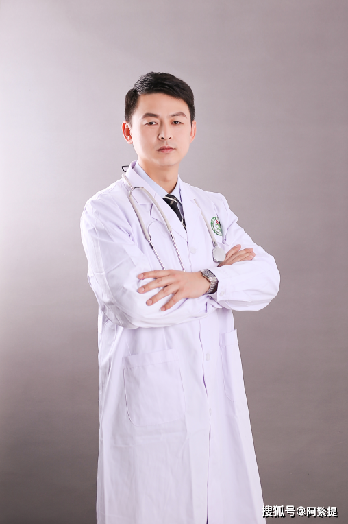 大兴张雷:人帅,治病还好,患者就爱他的"接地气"