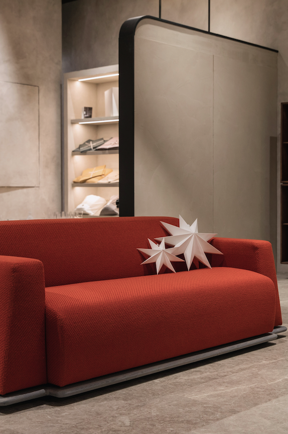 梵几圣诞限定款家具首发,联合艺术家墨白设计"圣诞星球"主题橱窗