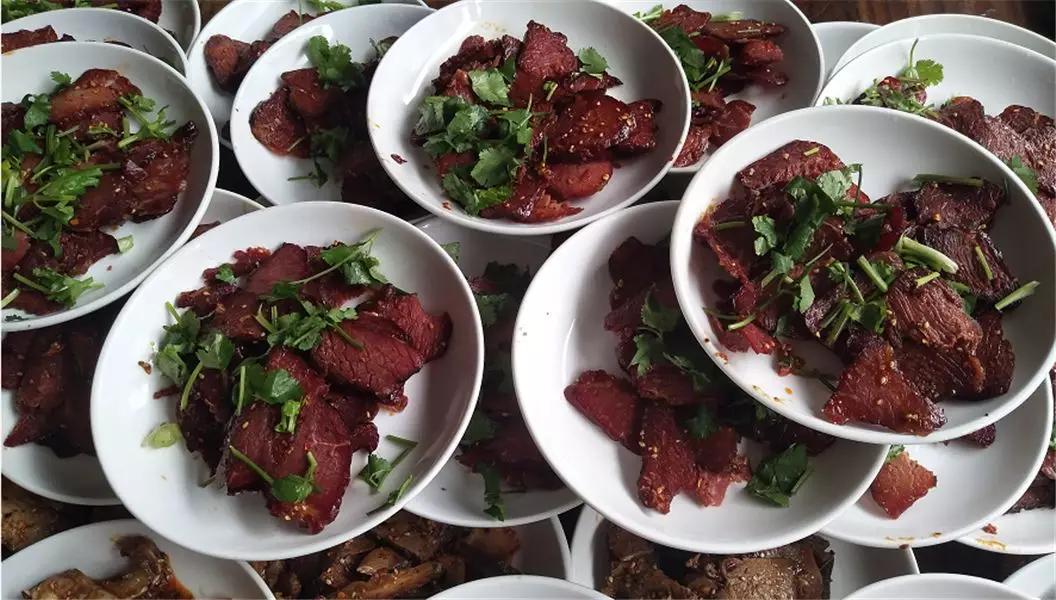 四川筠连农村传统的九大碗看得人口水直流