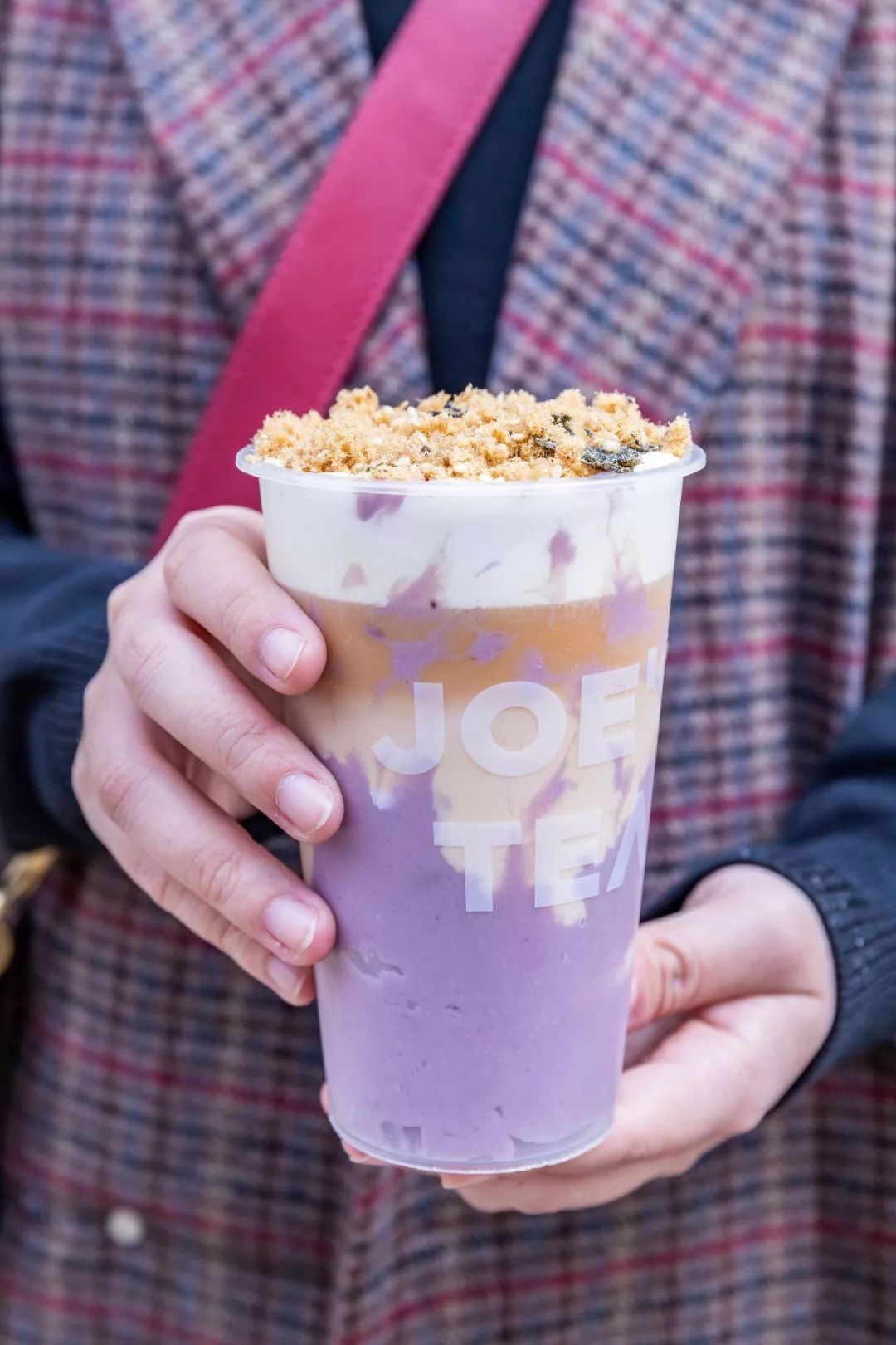 厦门首现榴莲鸡奶茶66元杯热度第一有什么用太难喝了