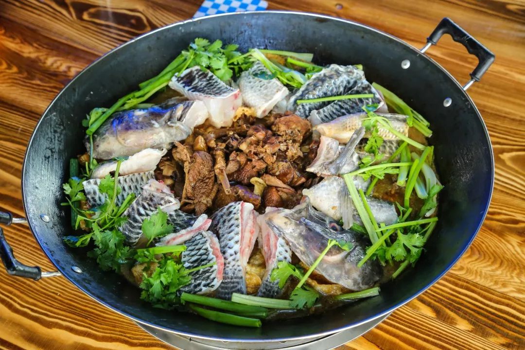 脆肉罗非焖鹅一点腥味也没有.