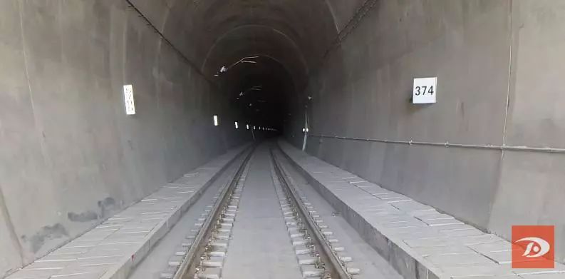 当金山公路隧道图片