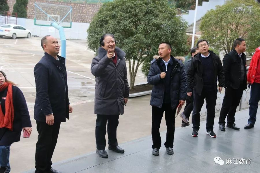 润物无声——云南师范大学附属镇雄中学党委书记,校长胡克州一行到