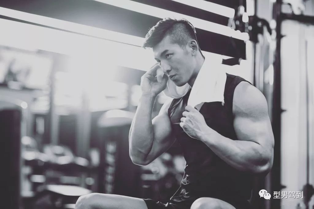 190cm北体大肌肉男模,大胸肌老公腰简直a爆了