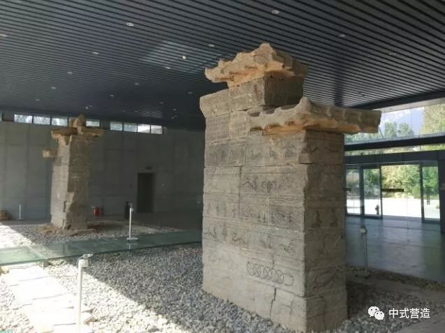 中岳汉三阙之一少室阙,尚能亲眼见到的东汉建筑瑰宝_嵩山