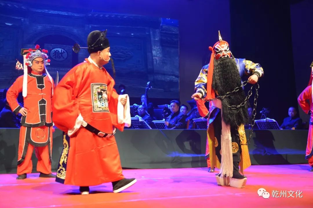 大型弦板腔音乐历史情景剧武则天在乾县剧院上演