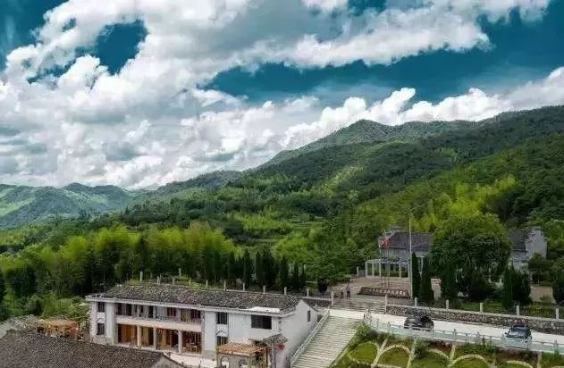宁海县岔路镇是葛洪后裔的最大聚居地具有独特的养生文化优势村内至今