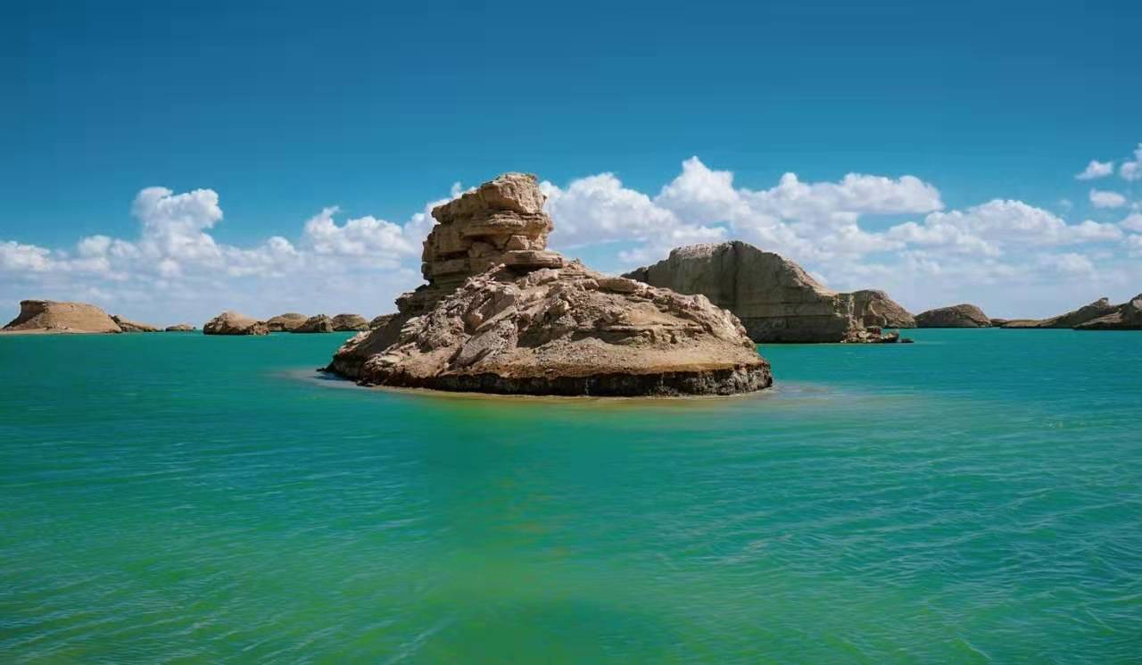 非常小众风景绝对惊艳的水上雅丹魔鬼城