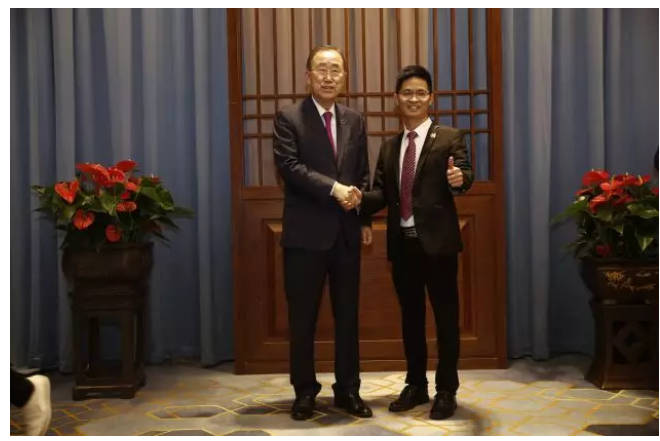 赵董 来自搜狐网