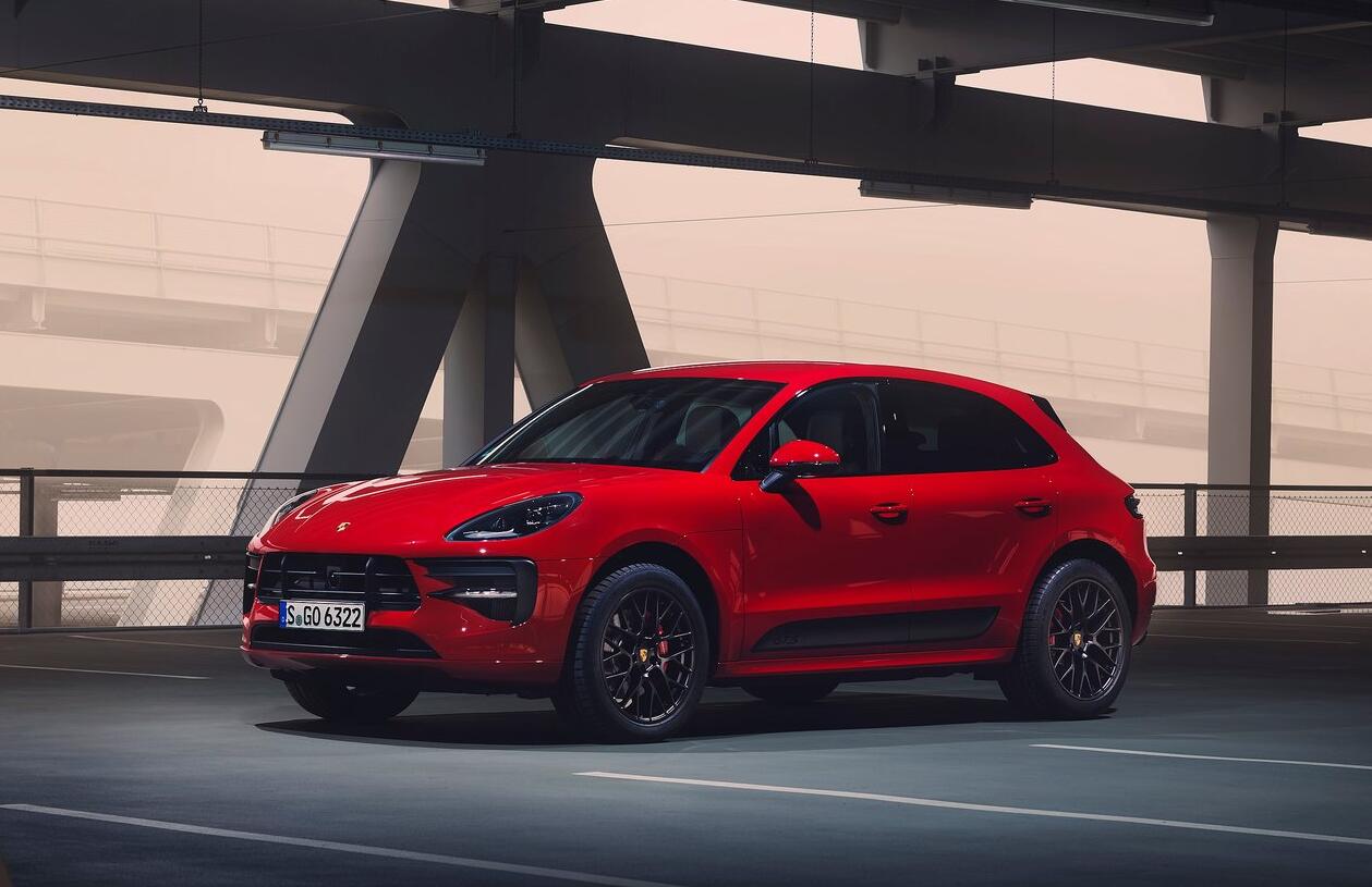 保时捷推出新款macangts段位介于macans和macanturbo之间