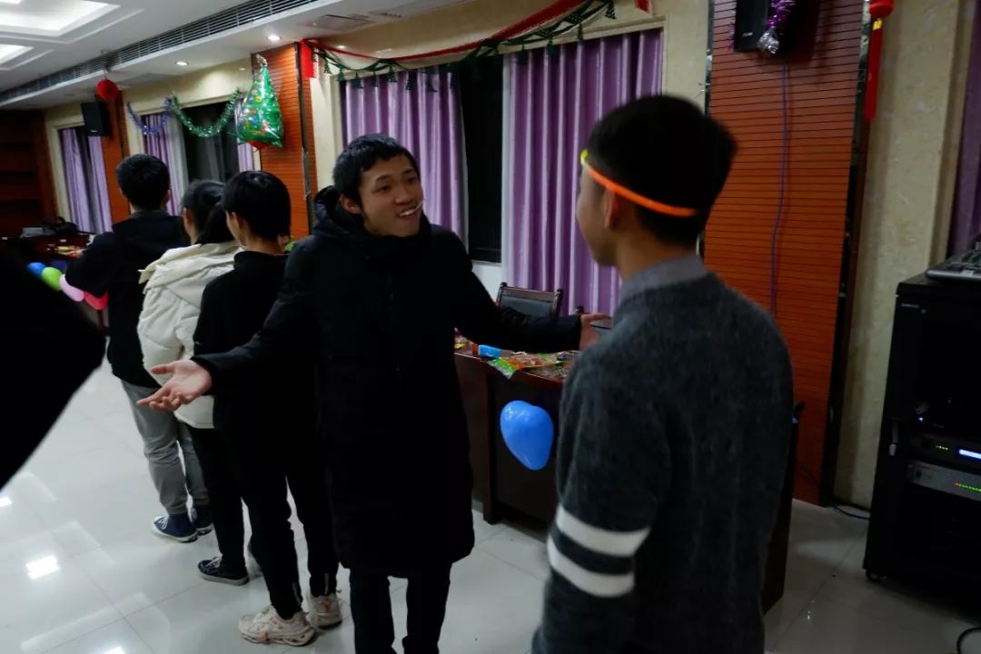 发哥工作室元旦晚会2019即将过去前进的脚步不会停止