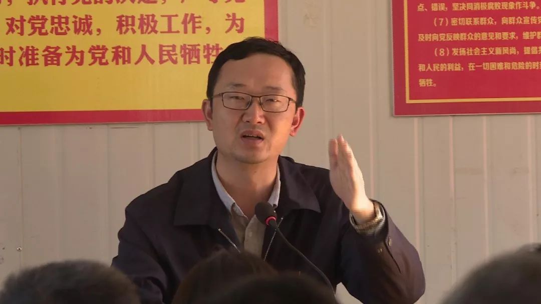 和往常一样,马志翔每天进办公室的第一件事就是打开电脑,登录"弥渡