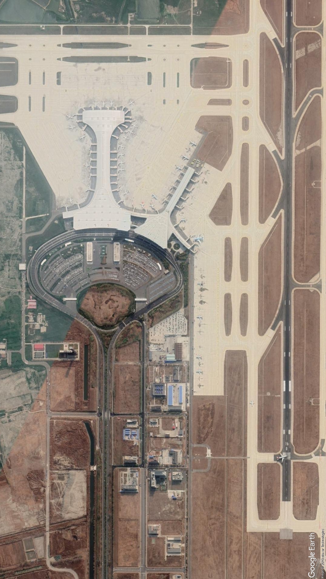 17,重庆江北国际机场是中国八大区域枢纽机场之一中国第五个实行72
