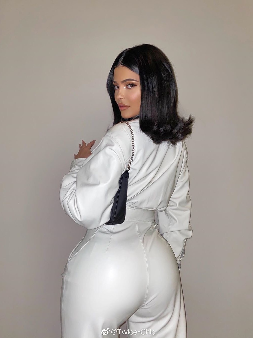 什么样的线条才最美维密天使candice臀线告诉你