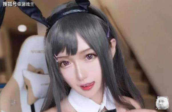 解说腐团儿cos英雄联盟辅助风女金色假发搭配精灵耳