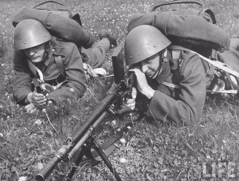 【节目】盖世太保海德里希如何统治捷克斯洛伐克这个东欧小国?