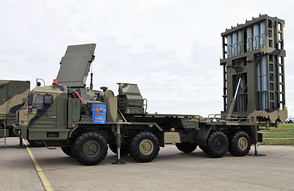 初期的定位是为了替代老旧的s-300系列防空导弹,如:超过服役期限的s