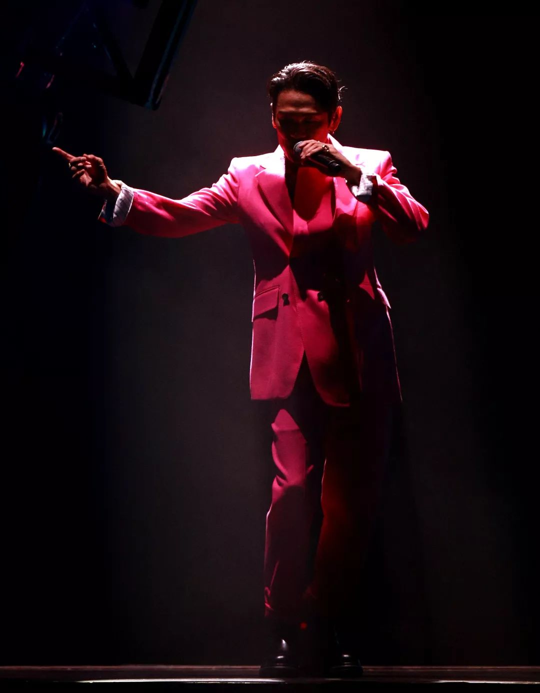 【工体演出】2019杜德伟巡演首战告捷,金曲连连嗨翻平安夜!_演唱会