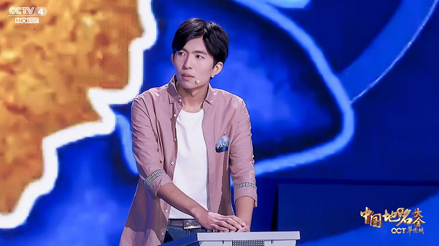 孙玺济另外,经过之前的比赛,孙玺济和黄伟的手速都