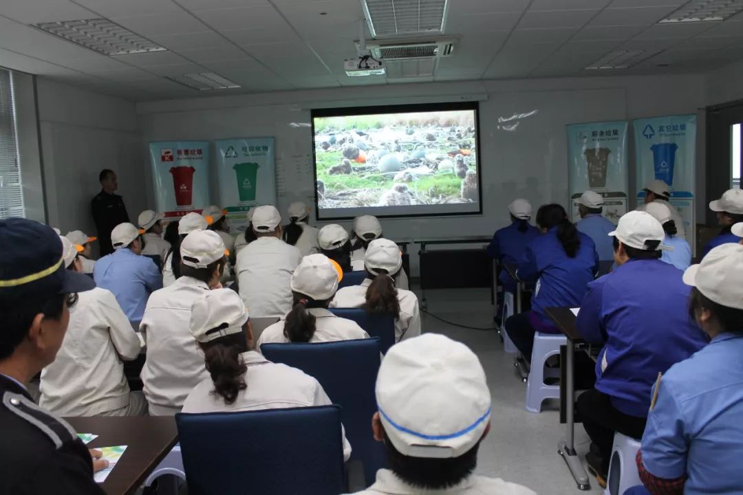 垃圾分类从我做起光福镇长效办携手不二工机开展垃圾分类宣传活动