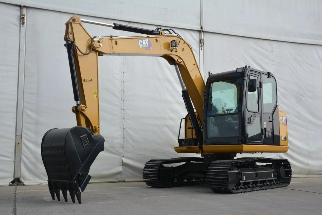 ta来了!首批cat(卡特)307新机已下线