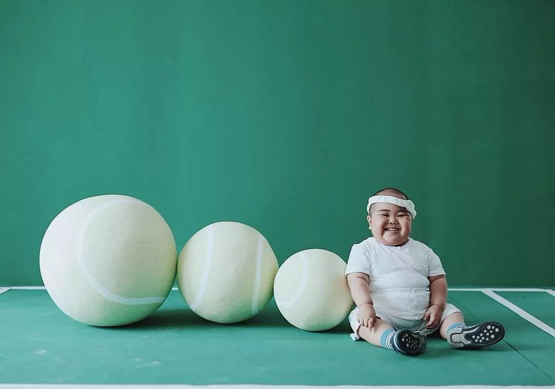 民国长大后这个小胖子用表情包萌哭1亿网友过来让我rua一下