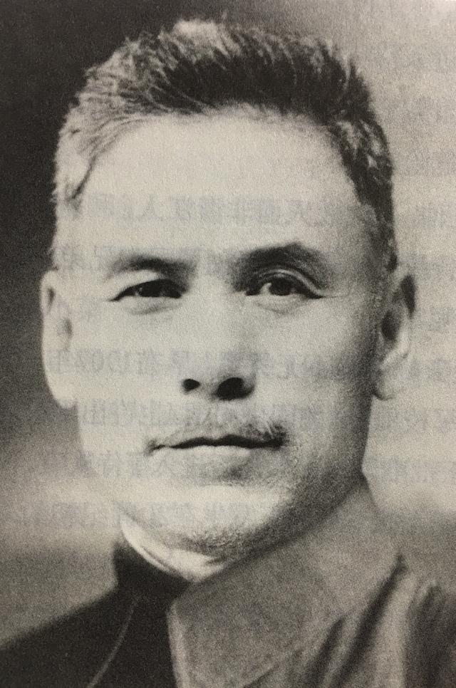 1920年秋天,因为多次参加学生运动的缘故,学校变相开除了段伯宇.